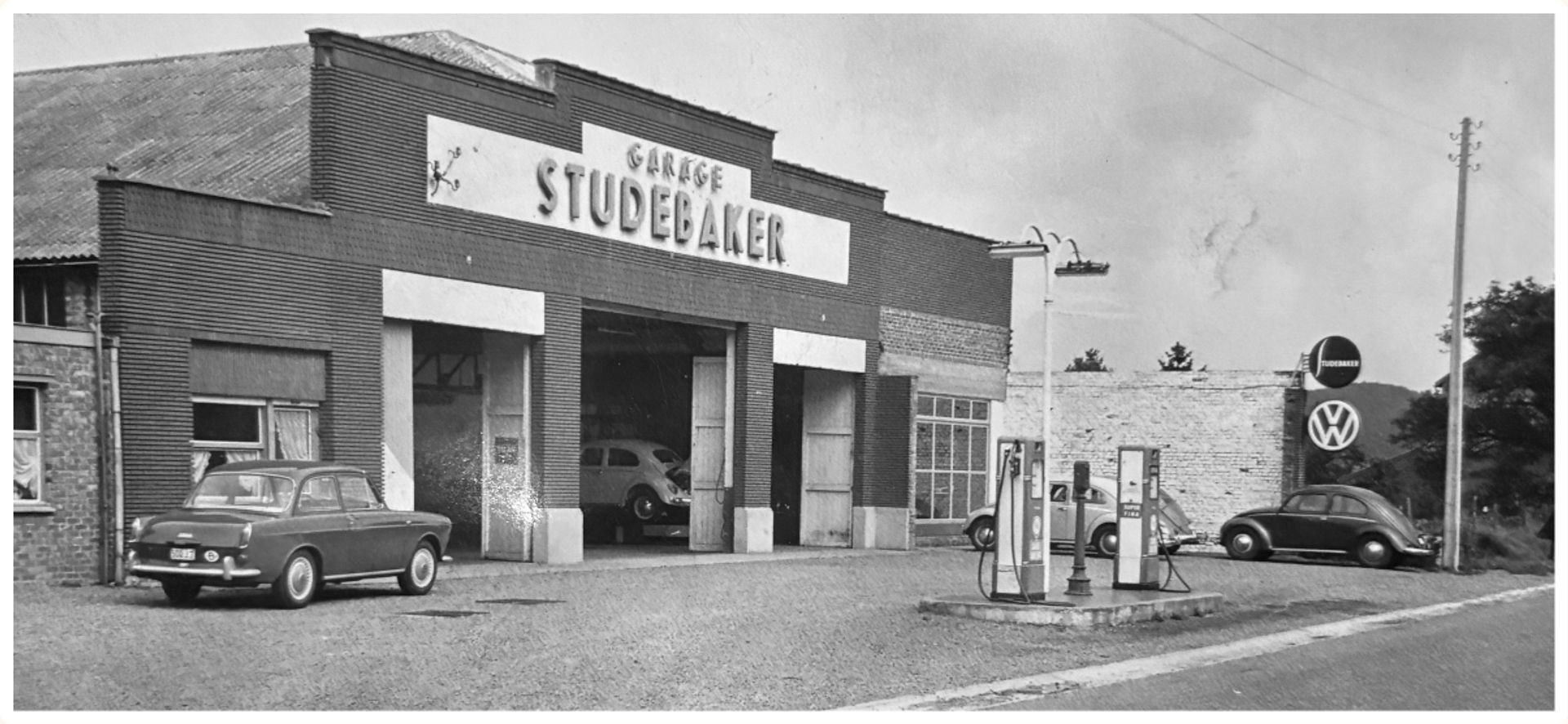 Façade du garage Studebaker